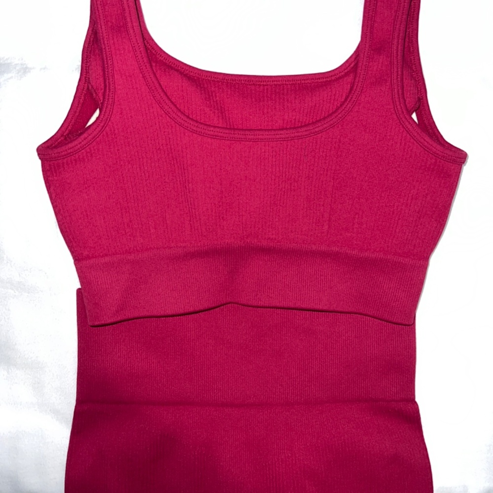 Seamless Ribbed 2 Piece Set - Picture 6 of 6